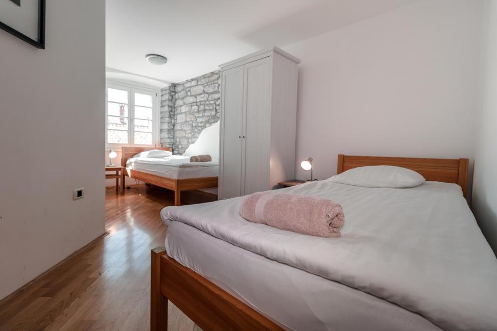 Apartments Artemus Music Piran Exterior photo