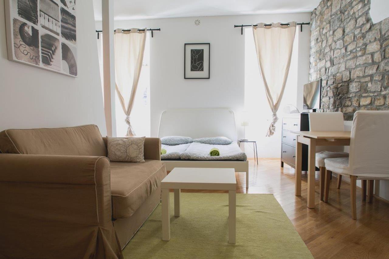 Apartments Artemus Music Piran Exterior photo